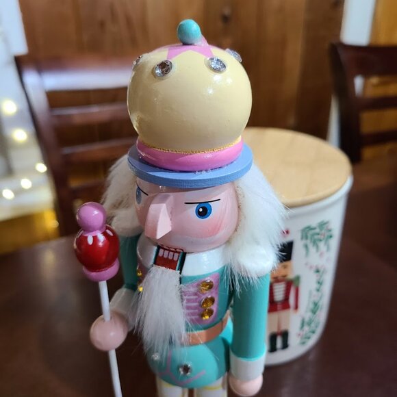 Christmas Nutcracker Soldier Wooden Statue Xmas Holiday Decor Table Decoration - Picture 3 of 7